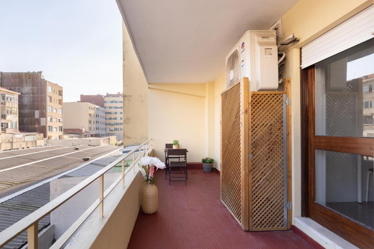 Host Wise - Trendy Bright Flats With Jacuzzi - 5 Min Beach Matosinhos  Bagian luar foto
